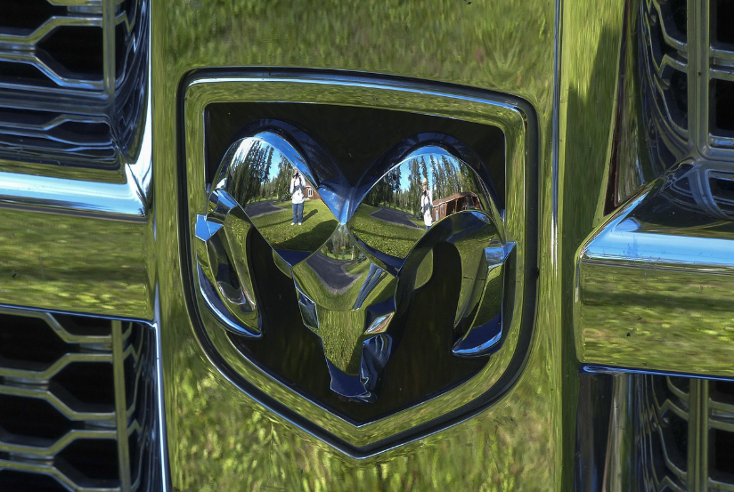 Dodge Mopar logo representing Dodge performance vehicles serviced by Shift Masters Transmissions