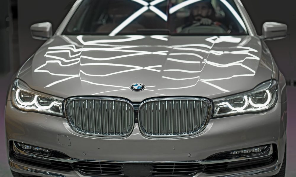 New BMW 7 Series luxury vehicle representing BMW transmission repair and service expertise at Shift Masters Transmissions in Phoenix